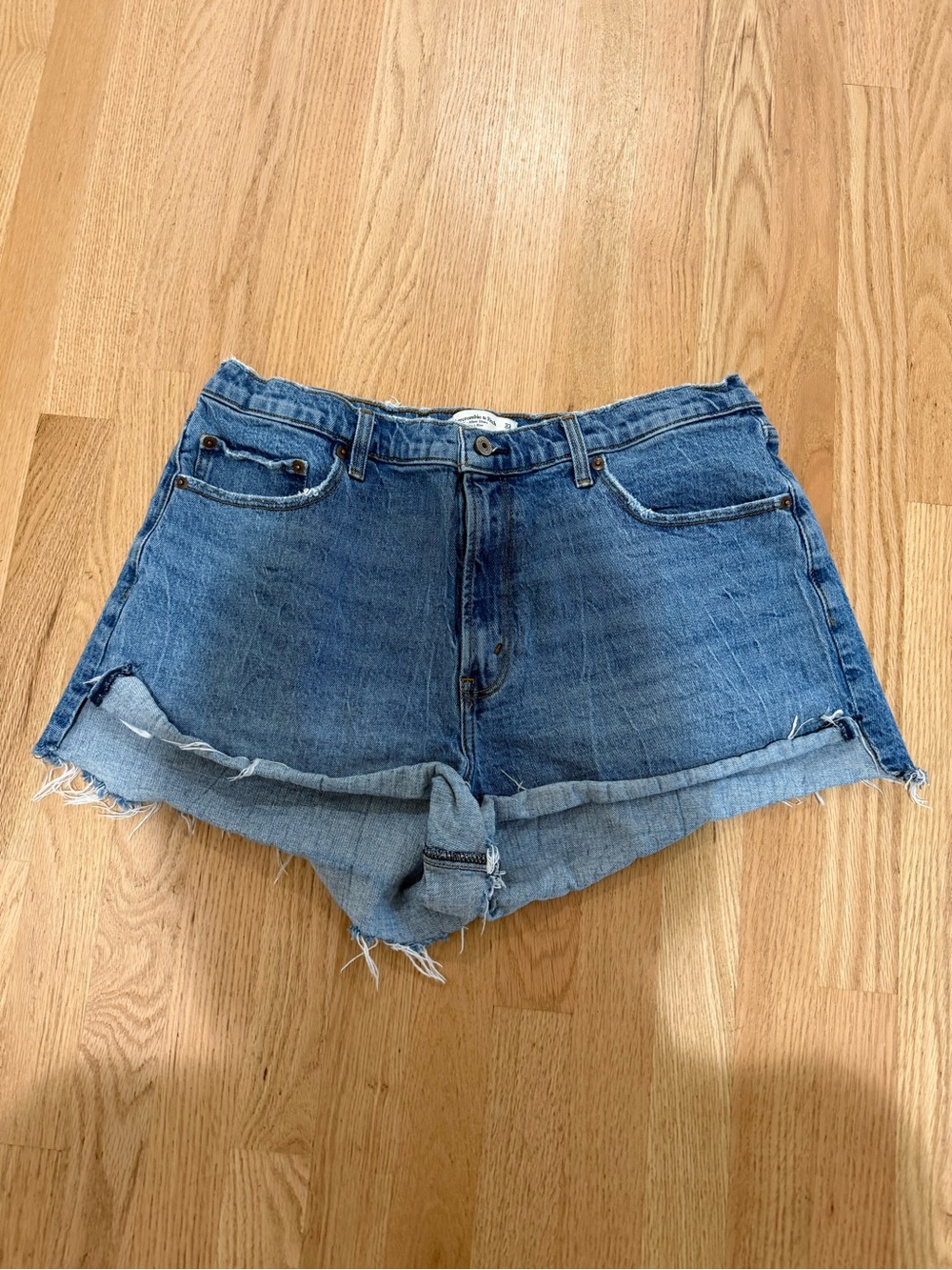 Abercrombie & Fitch Women’s mom shorts